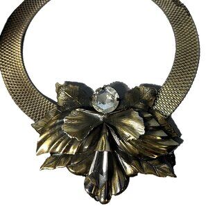 Gold/Bronzish Vintage Flowered Necklace